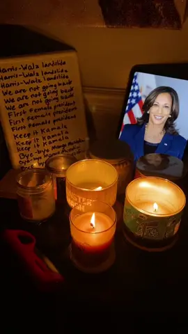 Tayvoodoo please save us #harriswalz2024🇺🇸💙🇺🇸💙 #kamalaharris2024🇺🇸💙 #kamalaharris #voteblue #💙