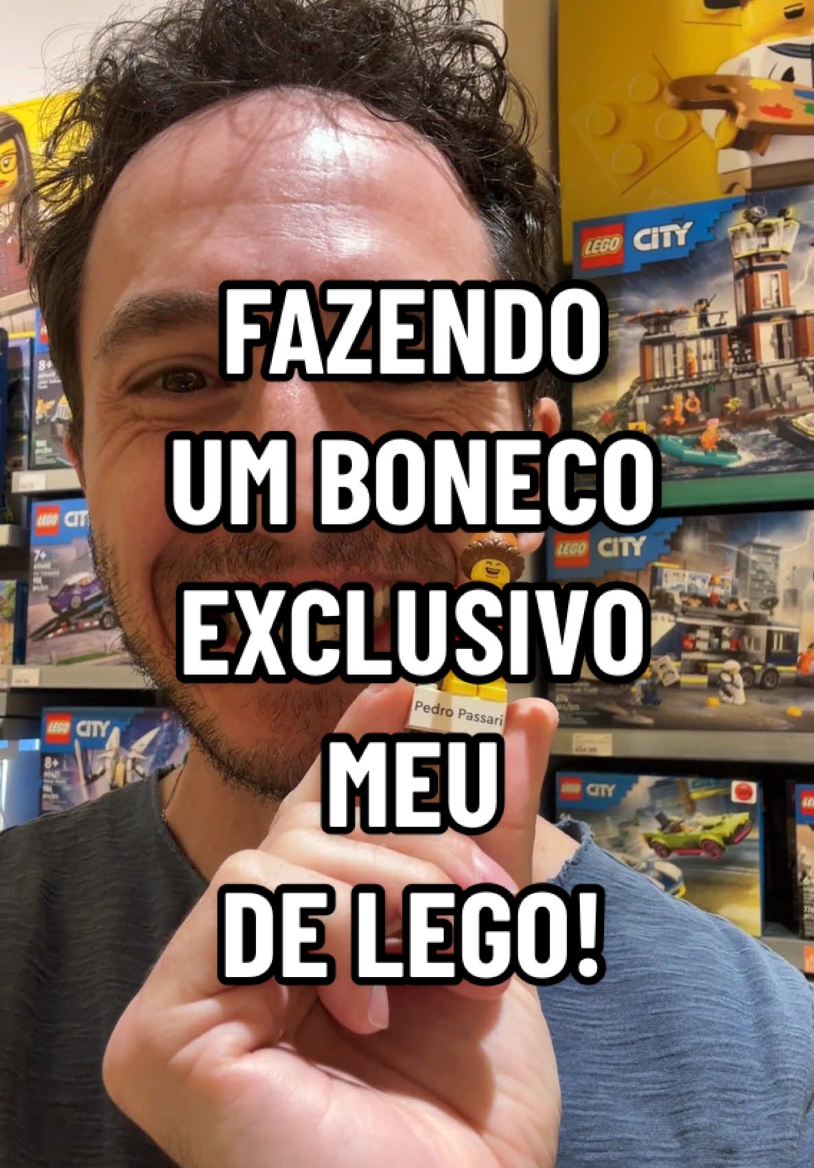 Tô muito chique, gente! Amei essa experiência, @LEGO ! Fazendo uma Minifigure PERSONALIZADA! #lego #legotok #minifigure 