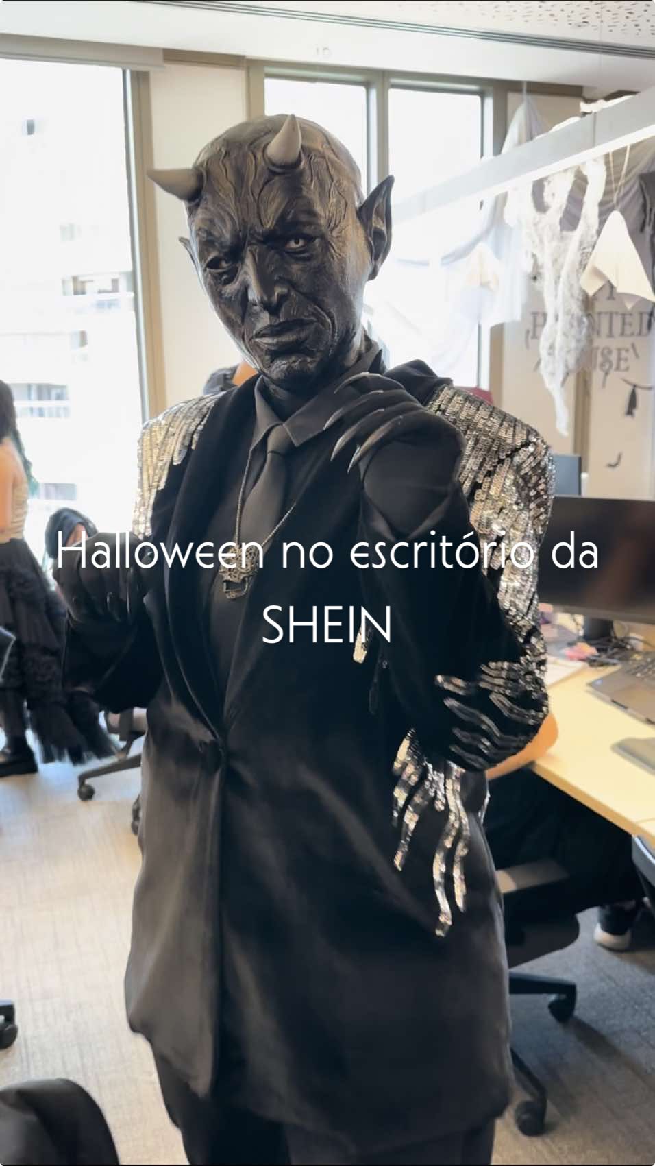 Halloween no escritorio da SHEIN   #halloween #shein #escritorioshein #fantasiahalloween #inspiracaohalloween