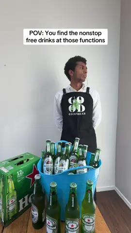 This isnt an advert for Heineken btw 😂 #function #drinks #event #impression #comedy #uk #nz #aus #canada #usa