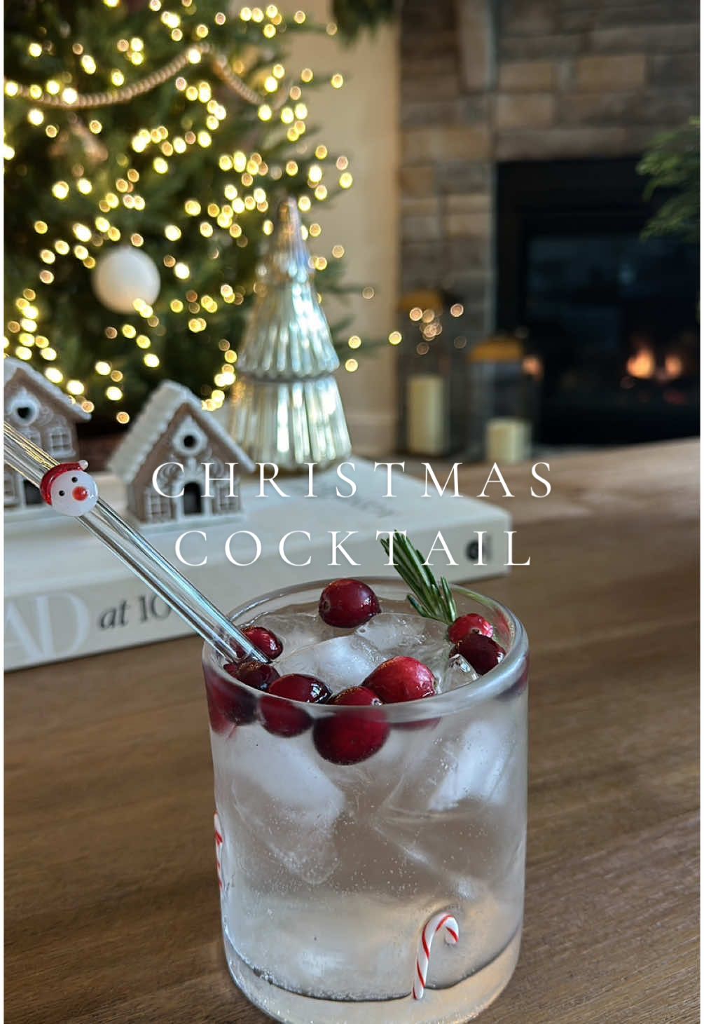 The easiest christmas cocktail to make this season 🎅🏼 #christmas #cocktails #holidayrecipe #asmr #christmascountdown #christmasdrinks #holidaycocktail 