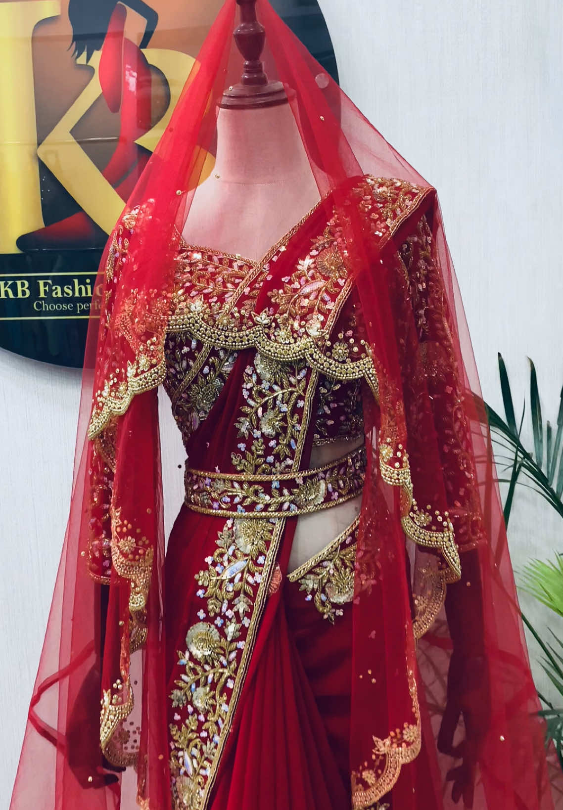 Elegance redefined with our perfect Nepali bridal set. #kbfashionstudio #foryoupage #luxurybridalset #bridalset #handworksareeset 