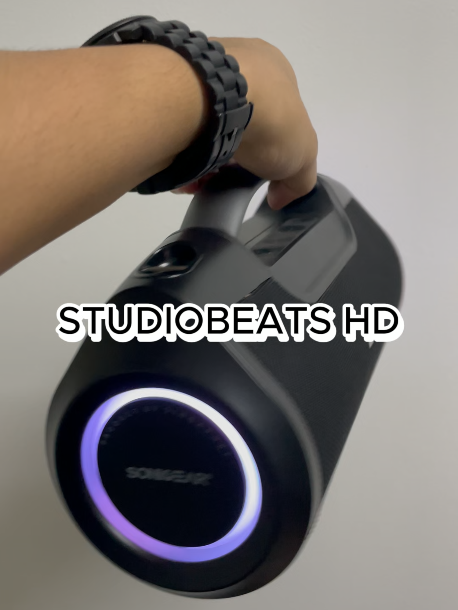 Korang mencari boombox dengan harga murah? Studiobeats HD laa jawapannya guys. Sound padu, bass padu. Boleh beli sekarang guys!!!! #Sonicgear #Malaysia #speaker #boombox #bluetoothspeaker #bassboosted #fyp #foryoupage #fypage