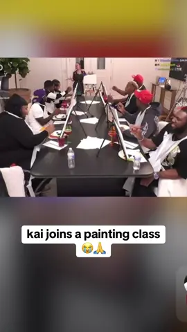 He dont even know what he doing 😂#kaicenat #kaicenatclips #painting #arttiktok #fyp #viralclip #viralllllll 