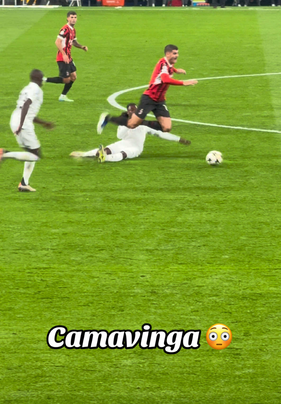 #camavinga #bellingham #realmadridfc #madrid #acmilan #milan #halamadrid #cl #championsleauge #2024 #foul #yellowcard 