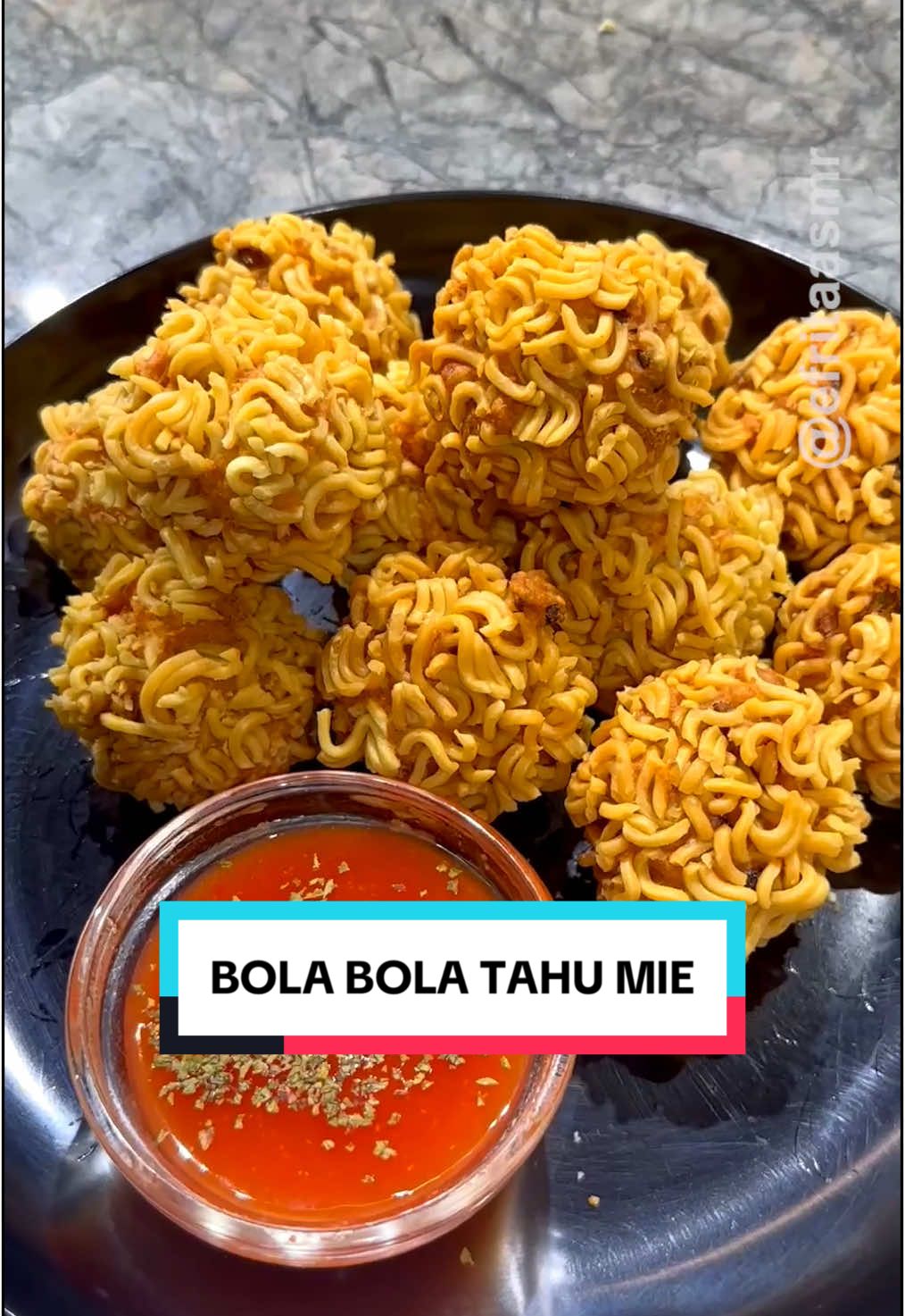 Membalas @_KIW²CEWEK(*_*) bikin bol bola tahu mie yuk buat cemilan di rumah #racunefrita #fyp #idejualanefrita #jajanansd #cemilansimple #idecemilan 