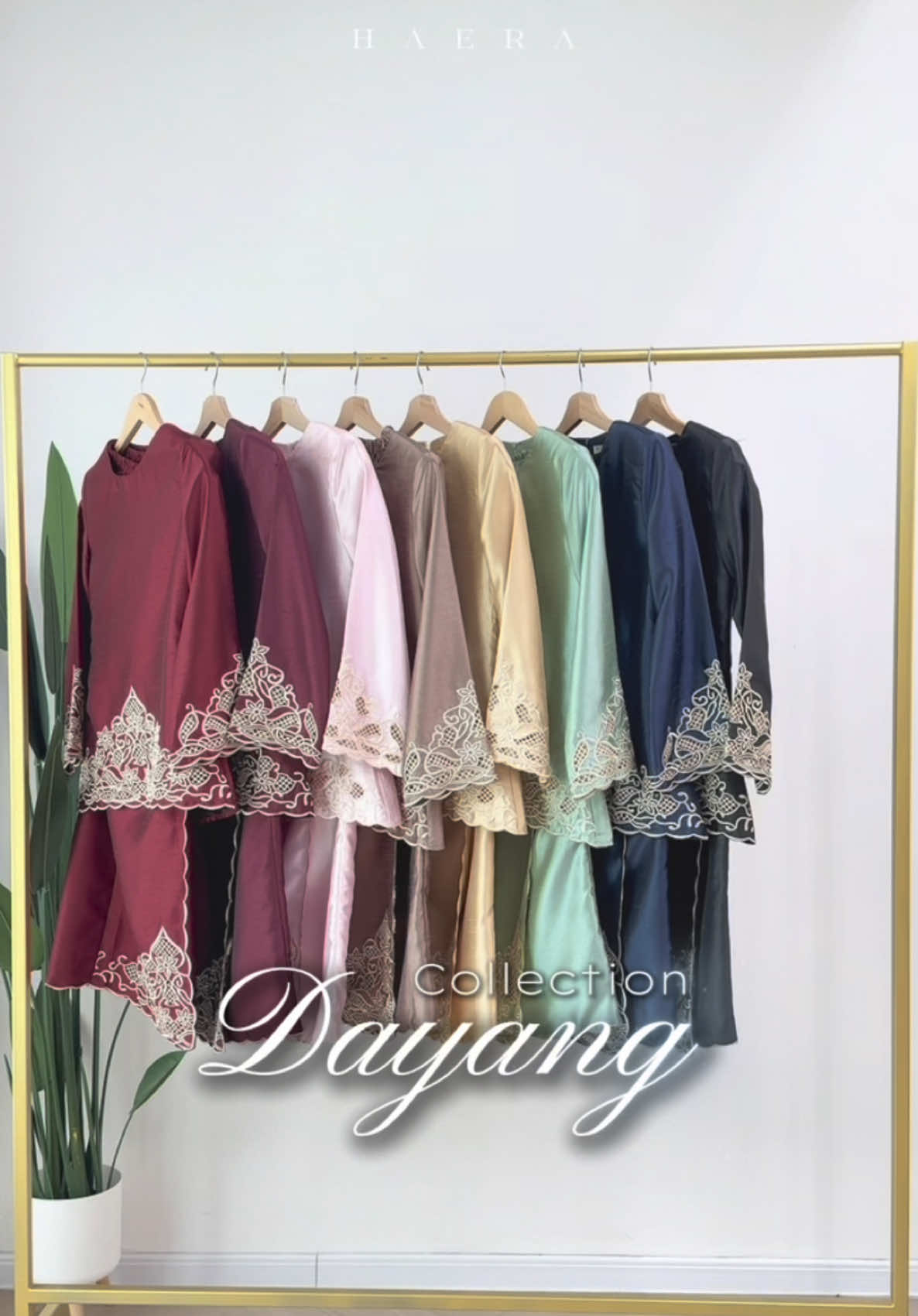 Masih tak jumpa baju raya untuk tahun depan? Jom dapatkan dengan kami sekarang😚 Terdapat pelbagai lagi design yang menarik😍 Join live kami untuk dapatkan harga yang lebih murah🫶🏻 #fyp #foryourpage #fypdongggggggg #TikTokShop #racunintiktok #fypage #foryou #fyppppppppppppppppppppppppp #viral #tiktokmalaysia #tiktok #style #masukberanda #trending #racuntiktok #mirae #rtw #bajukurung  #bajukurungraya2024 #MiraeFashionBoutique #haera #haeraya2025 #temaraya #temaraya2025 #raya2025 #olivegreen #darkbrown #blushpink #navy