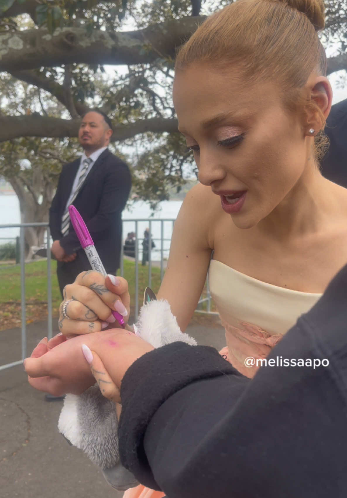 Ariana Grande drawing a heart on my wrist for me to get tattooed!!!! My very own tattooed heart. Sobbing 😭🥹 Wicked Sydney Premiere Photo Call 2024 #WickedMovie #ArianaGrande #Galinda #Glinda #Wicked 