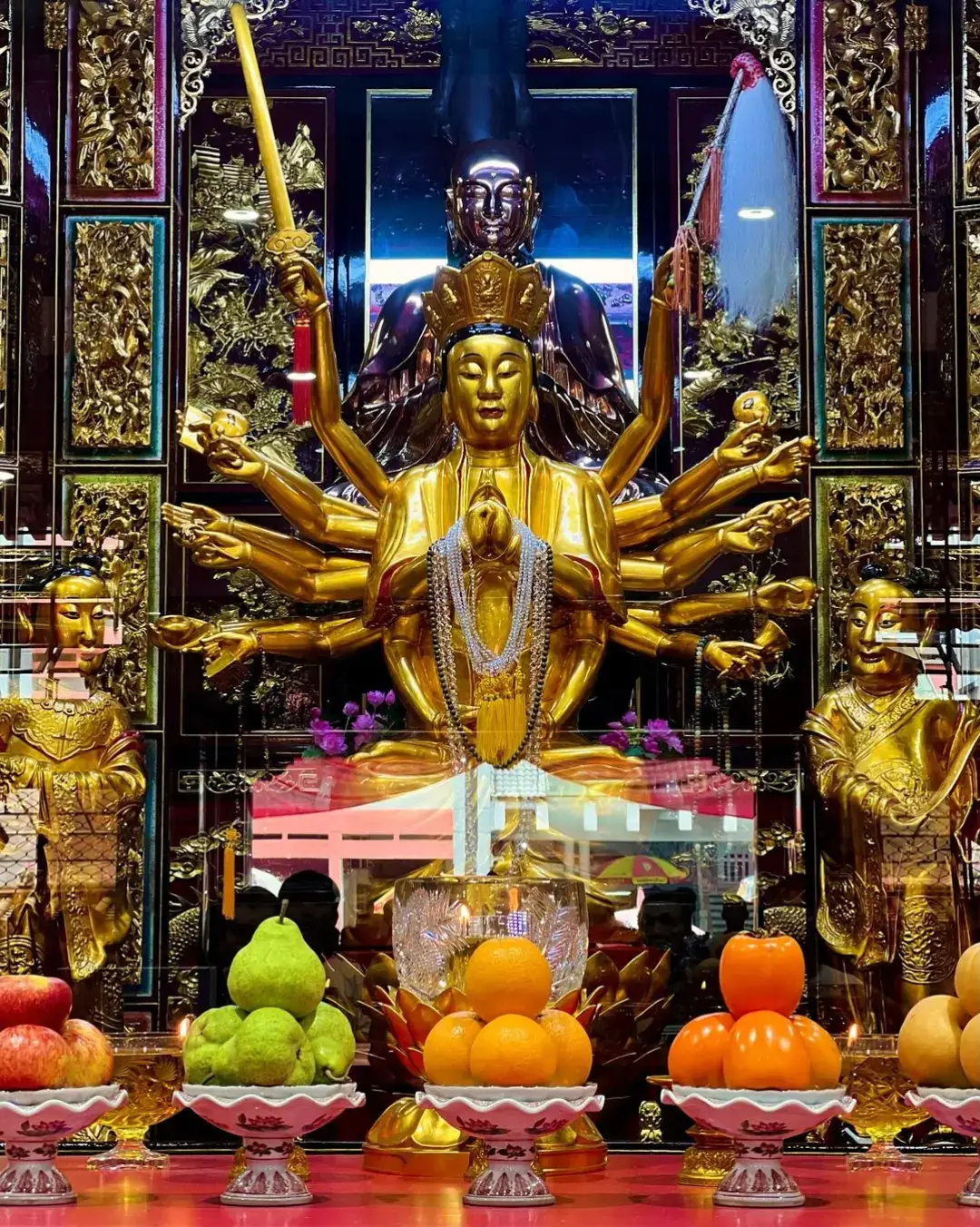 Cundi Avalokitesvara Bodhisattva 