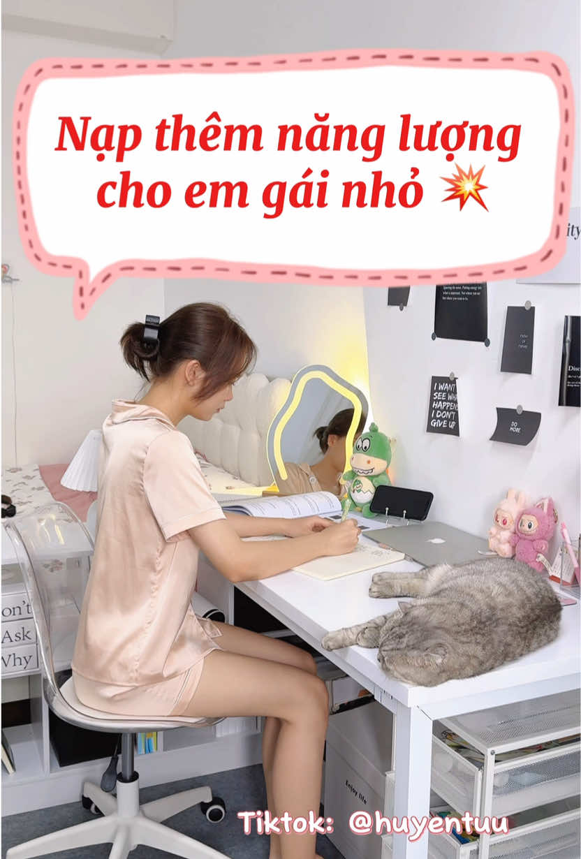 Mong là em gái nhỏ đi học quân sự về sẽ trở nên mạnh mẽ hơn để lo lại cho người chị này nha 😆 #Nutriboost #TiepSucChienTiep #mahuyentu #emgai 