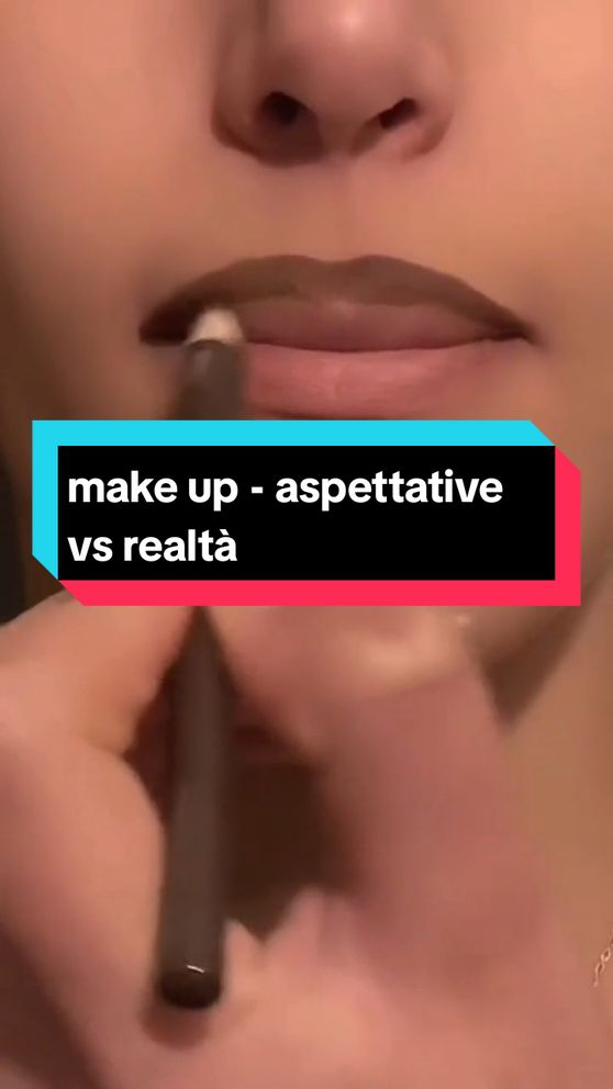 🤡 #trucco #makeup #badmakeup #lipstick #lipmakeup #funny #ironia #sarcasmo #expectationvreality #divertente #commedia #comedy #contouring 