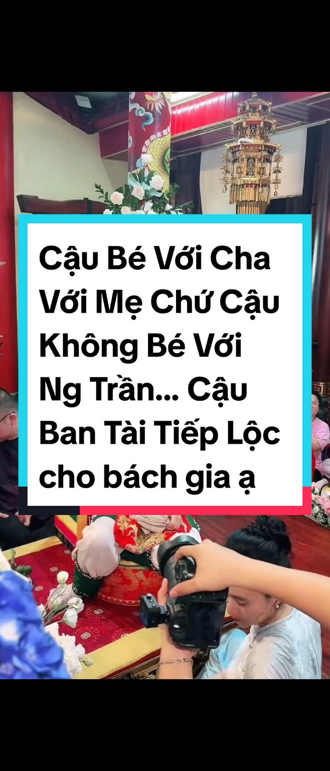 Cậu Bé Với Cha Với Mẹ Chứ Cậu Không Bé Với Ng Trần... Ạ Cậu! Cậu Ban Tài Tiếp Lộc cho bách gia ạ 💵💵💵 Diệu Minh Châu Hầu Cậu 🙏 #DieuMinhChau #soiboionline #codonghuongly8888 #huonglinhbaodien #codonghuongly #hoang10 @Cô đồng Hương Ly @Cô đồng Hương Ly @Cô đồng Hương Ly 