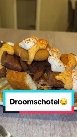 Dit was iedereen zijn droomschotel @Pitta Safak  📍Heirbrugstraat 170, 9160 Lokeren Volg mij hier onder👇🏽😏 Insta: gafourakrz snap:gafourakrz . . . . . . #belgium #eten #halal #gafourakrz #snacks #pitta #doner #kebab #lokeren #schotel 