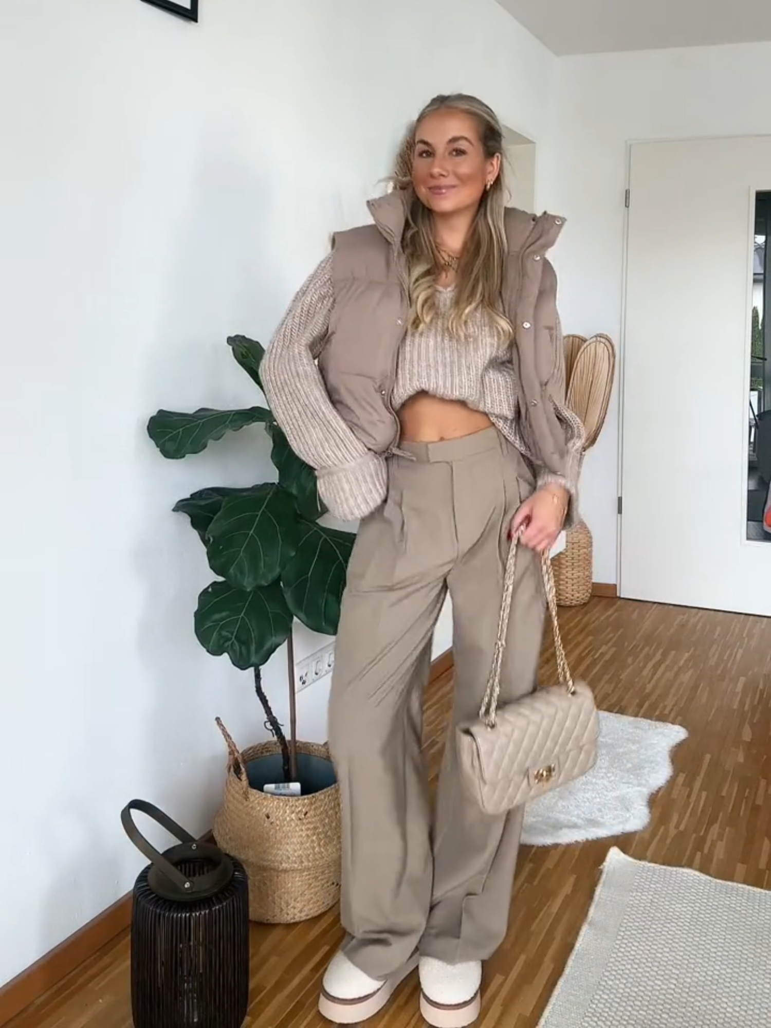 All beige everything for fall!🤎 @juliaa_celina #newyorkeronline #newyorker2024 #newyorkerfashion #fashioninspo #outfitinspo #fashiontok #styletok #newyorkertryonhaul #autumnvibes #autumnstyles #autumnlooks #fallfashion #OOTD #fyp #foryоu #foryouu #trends #musthaves #newyorkerhaul #fashiontrend