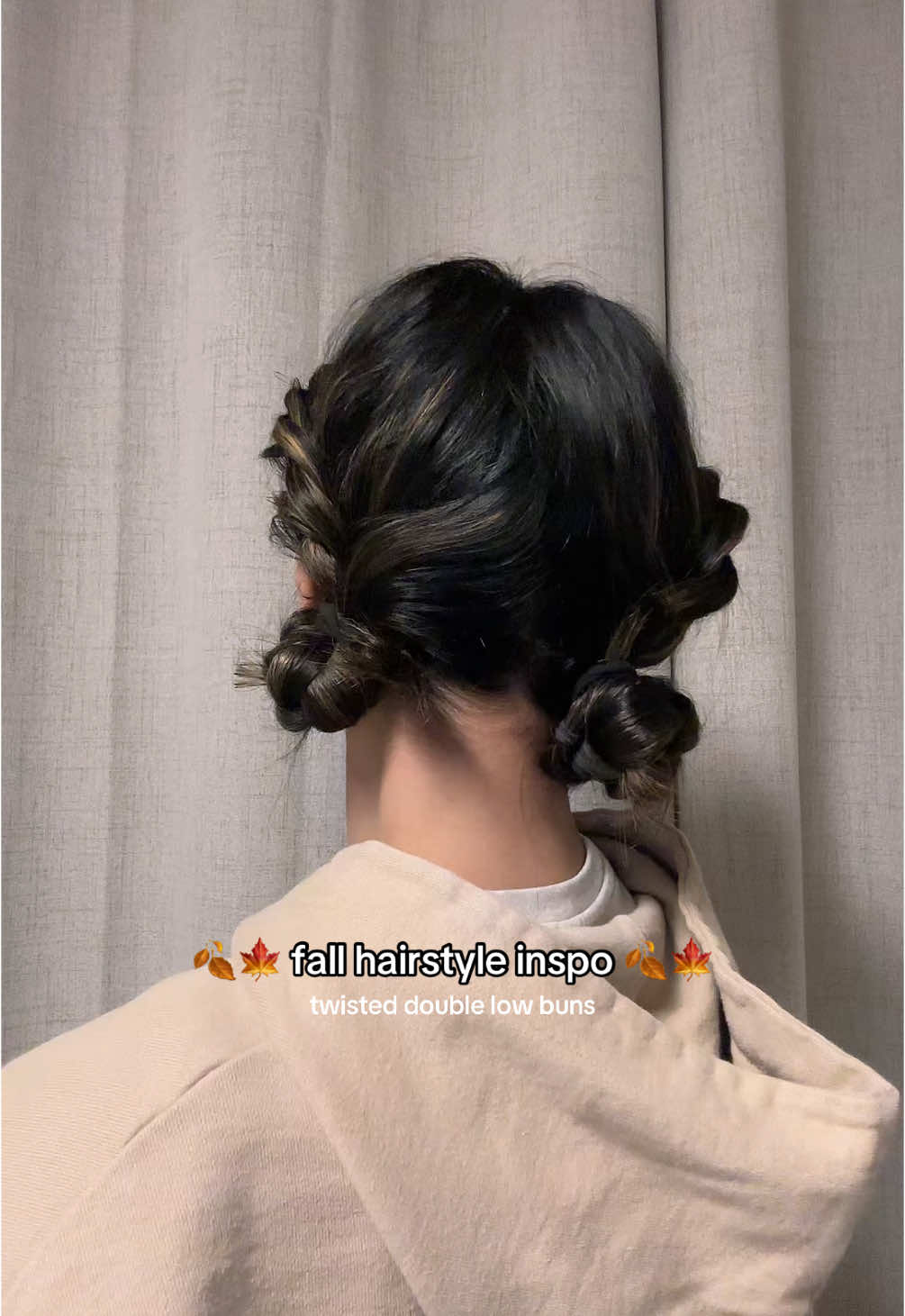 long time no hairstyle ! but heres another fall hairstyle before it starts getting too cold  #fallhairstyles #hairstyles #lowbun #hairstyleinspo #shorthair #cutehairstyles #hairinspo #hairtutorial #hairtok 