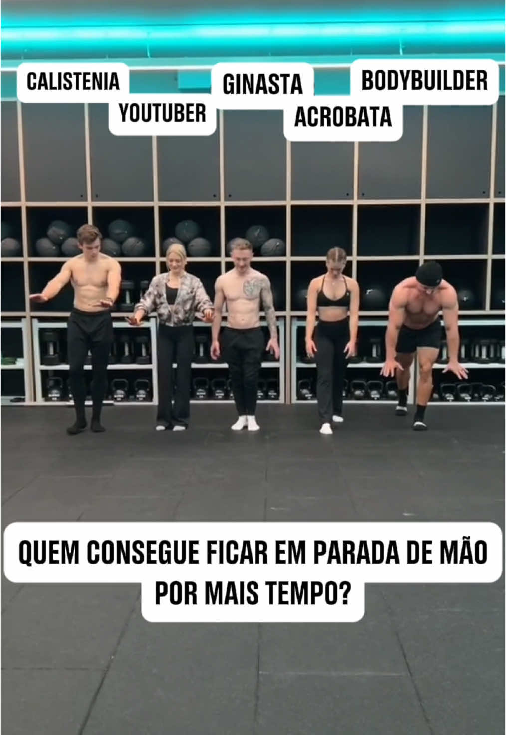 Parada de mão? Plantar bananeira? Não importa o nome, o que importa é sustentar por mais tempo! 🤸‍♂️ Faça suas apostas. 📹: @Wilsonator 