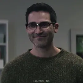 clark is such an amazing husband | he’s trying his absolute best to keep lois happy and safe | #cw #supermanandlois #superman #kalel #clarkkent #tylerhoechlin #viral #foryou #fyp 