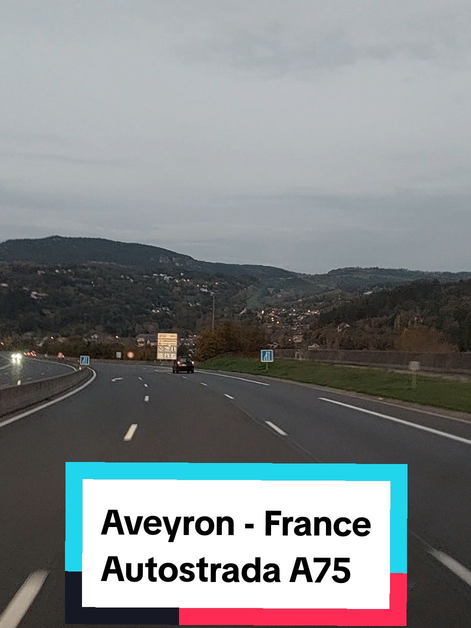 Aveyron - France ( Autostrada A75) #busiarze #roadshoot #lorrydriver #dc #busiarzewszedzie #travel #drive #drivers #roadtrip #dlaciebie #autostrada 