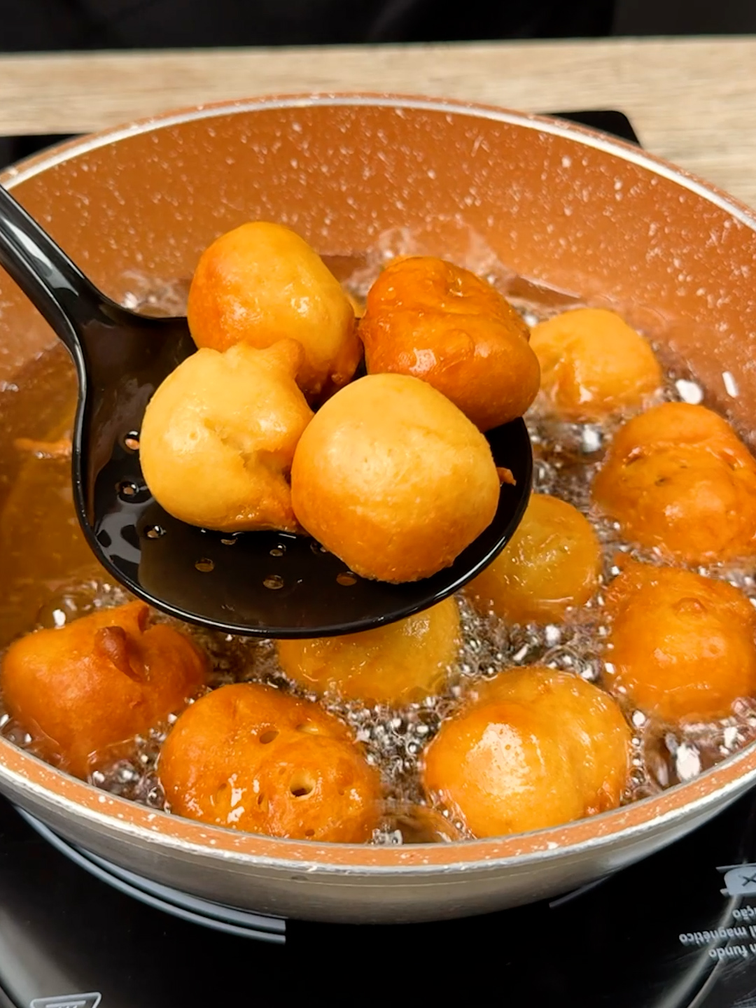 Aprendi essa receita com a minha vó, vou revelar o segredo #receita #receitas #bolinho #bolinhodechuva