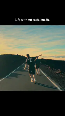 Life without social media: #traveling #fyppp #wanderlust #cinematography 