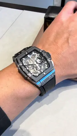 Luxury chronograph for men with black ceramic bezel and titanium case. Featuring self-winding skeleton movement with 50 hours of power reserve and black rubber strap.  Hublot Spirit of Big Bang Titanium Ceramic 42 mm — Hit ➕ sign to get the best pricing — #hublot #hublotspiritofbigbang #luxurywatches #hublotwatch #watchcollector #spiritofbigbang #foryou 
