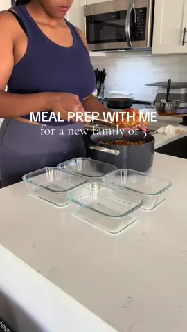 Meal prep with me for the week! I am definitely re-learning how to record content with a little one 😂 So not all of the meals were captured but here is a breakdown of what I could get done before the little one woke up from his nap 👇🏾 - Maple chicken bfast sandwiches  - Spaghetti  - Salsa Chicken  All of these meals are high in protein of course!  What did you meal prep this week?