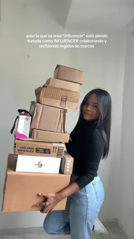 porque lo soñé mil veces dentro de mi habitación 🥹🩵 está es la señal que estabas pidiendo para que subas ese video, para que decidas dejar de lado la vergüenza, pensar en el que dirán no te llevará a nada, lo que piensen los demás de ti si no es positivo no importa y no te aporta nada. EMPIEZA YA! te lo dice alguien que los comentarios que hacen otros sobre si me “creo influencer” “si doy cringe” o no, solamente han servido para que trabaje más fuerte, haciéndome más reconocida, marcas me vean y se acerquen a mi para invitarme a eventos, colaborar conmigo, pagarme, enviarme muchos regalos y seguir llegando más lejos porque ahora es que falta mambooo 🪐🫰🏾 vamo pa’ encima, inspírate !💋 #fyp #paratiiiiiiiiiiiiiiiiiiiiiiiiiiiiiii 