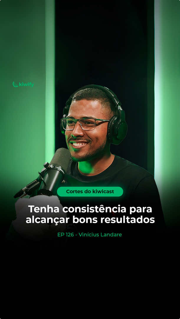 Você sabe a importância de ter consistência no digital para alcançar bons resultados? O @olandare_ falou sobre isso pra gente lá no Kiwicast #126 O link para você ver o episódio completo está na nossa bio.