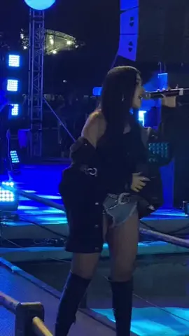 extraño cambios de luna tour 😢 @KeniaOs #fyp #keniaos #keninis #keniaosconcierto #leonguanajuato #cambiosdelunatour #clips #viral 