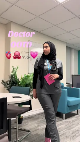 Grey scrubs >> #doctor #OOTD #residentdoctor #medicine #fy1 #medic 