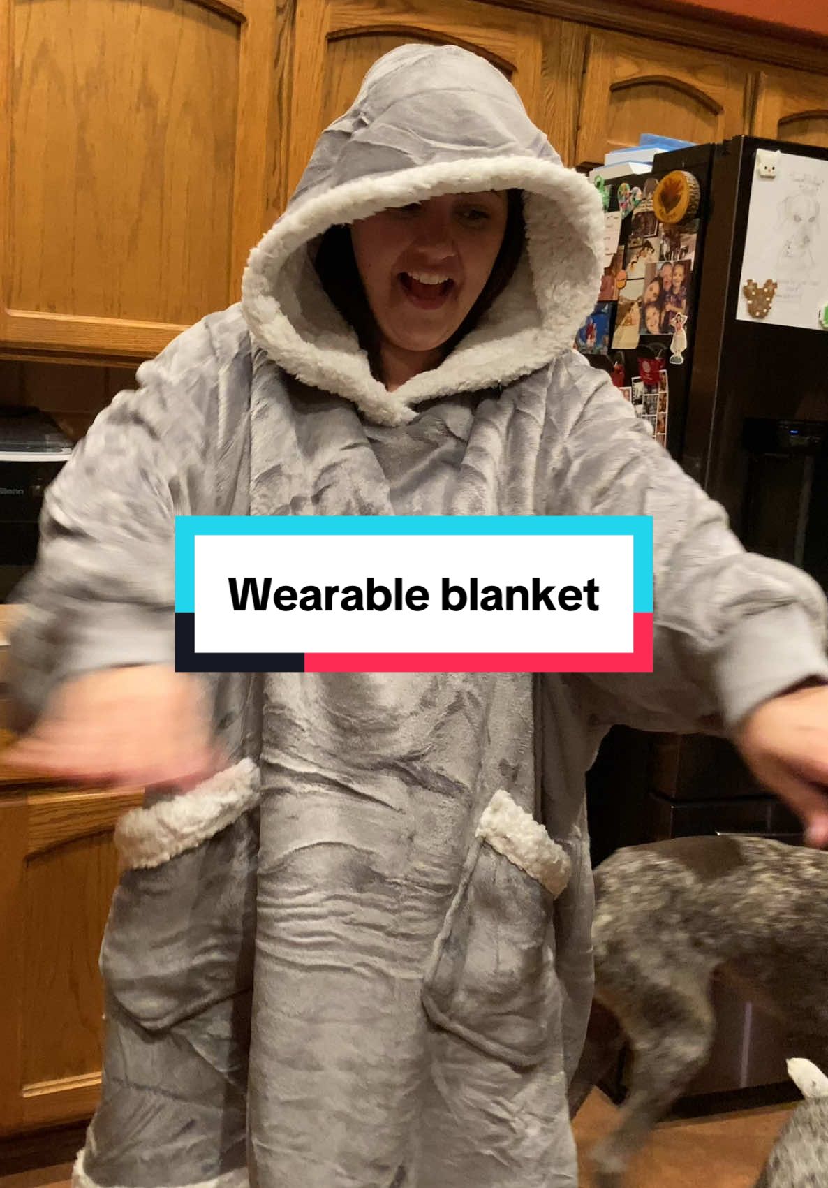 Wearable blanket #bedsure #blankethoodie #tiktokshopblackfriday #tiktokshopcybermonday #holidayhaul #giftideas #cozy 