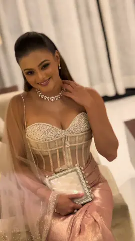 ඒ Dress එකට මාර ලස්සන දිනක්ෂි ❤️😍🫣🙈 #dinakshie #dinakshiesaranga #dinakshiepriyasad #dinakshipriyasad #thisaragimhanpathirana 