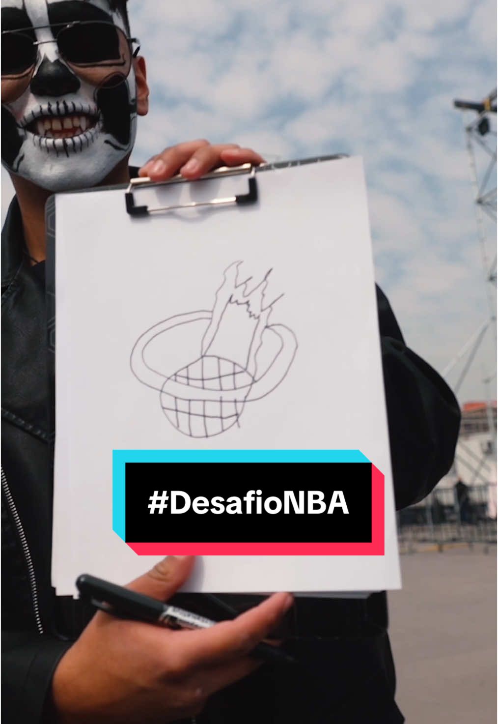 El #desafionba para dibujar el #logo de los equipos 👀 #NBA #nbaenmexico #cdmx 