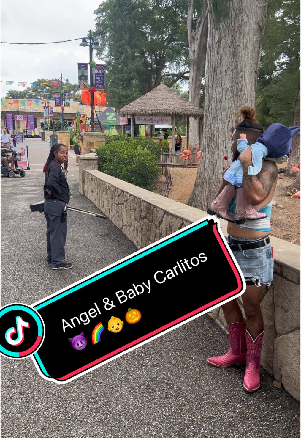 Baby Carlitos going Poopies at the Zoo 💩👿🌈💕💕💩👶🎃😂😂😂 #fyp 