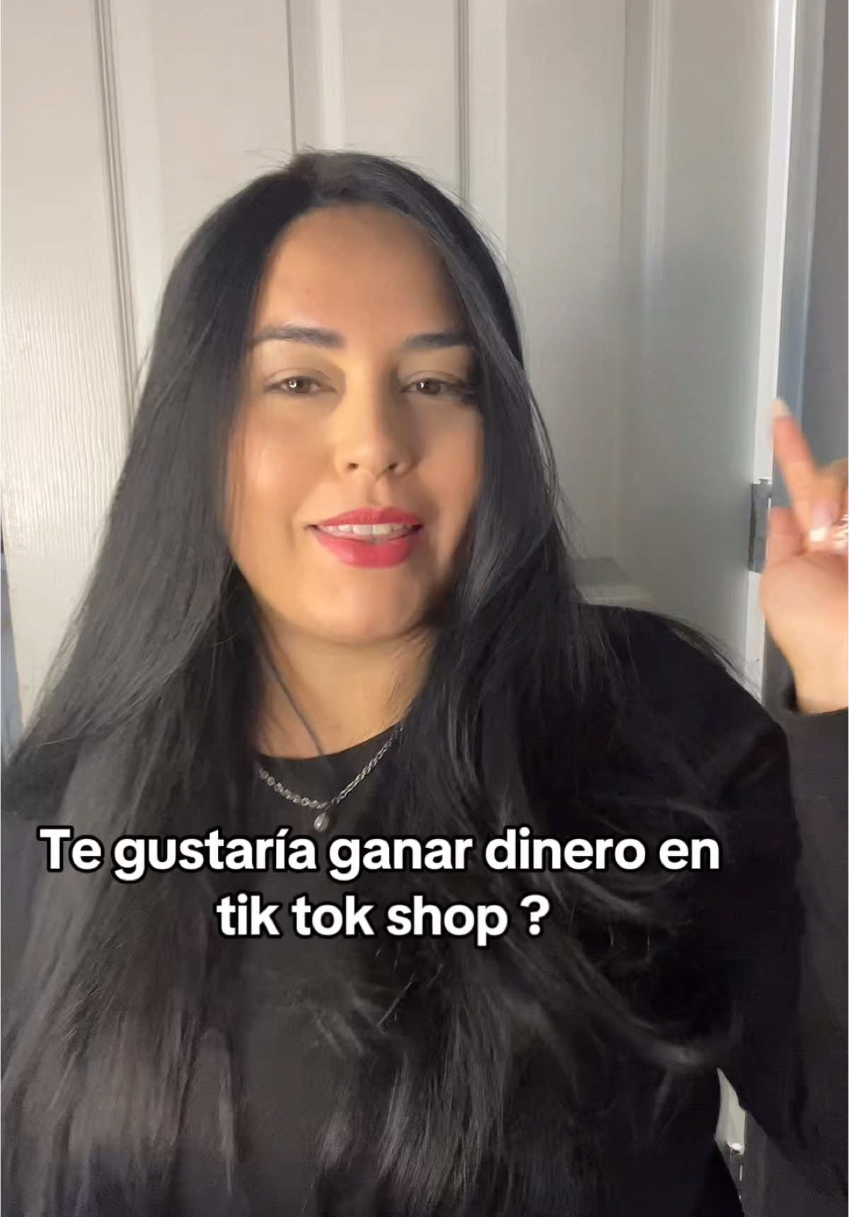 Gana dinero con tik tok shop descarga la app en Bio mi linktree busc yoofind #viral #fyp #YooFinds #TikTokShop #ecommerce #creatorcontent #ugc #ugccreator #foryoupage #ganadinero #tipstiktok #tiktoktips #ugccommunity #tiktokshopcreator 