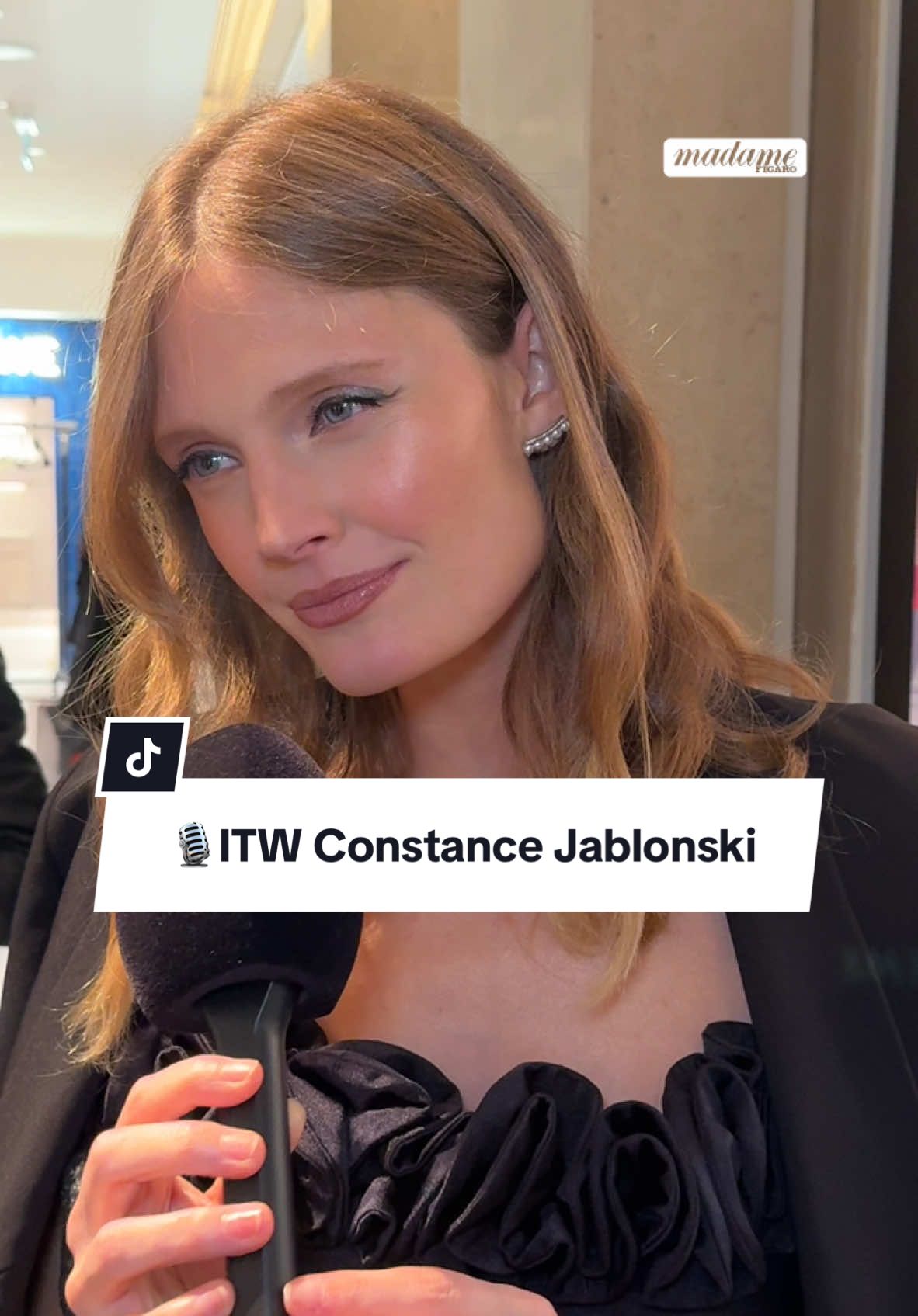 #interview avec #constancejablonski à la soirée #tasaki #TikTokFashion #joaillerie #jewellery #jewelry #tiktokjewelry 