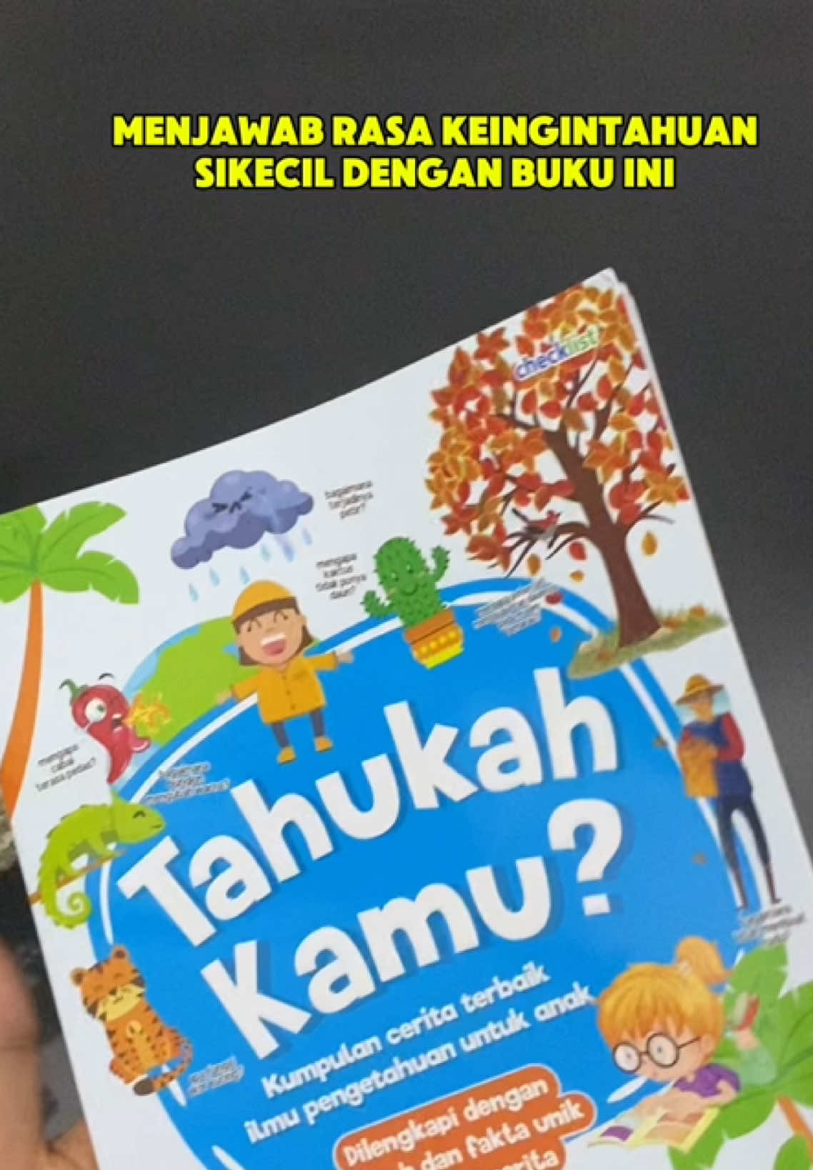 Sering dapat pertanyaan random dari sikecil?? Jangan bingung untuk menjawabnya bun, dibuku ini berisi 30 cerita tentang benda disekitar kita, yuk co sekarang bun!! #bukuanak #bukuanakmurah #tahukahkamu 