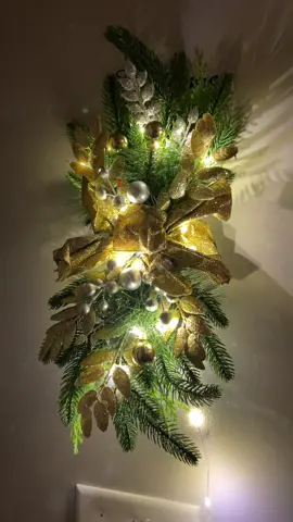 Light Up Christmas Swag Wreath, Cordless Prelit Stairway Swag Trim, Hanging Stair Teardrop Swag Garlands, Christmas Wreaths Decoration for Front Door Holiday Wall Window Outdoor Decor #christmas #tiktokshop #fyp #laguys #loveyouall 