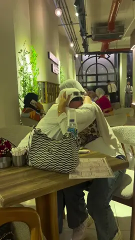 لي معنديش صاحبة زيها بجد والله ...🥹🤷🏼‍♀️..؟؟! عمرو الفديو مفشل لحظة انو يعيطنيي بجدد....👀💔