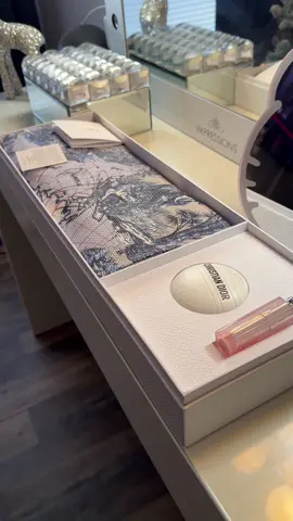 Dior knows how to spoil the girls💗✨, the gold welcome gift so cuteeee #dior #diorbeauty #diorbeautyrewards #diorbeautyunboxing #diorgoldwelcomegift2024 #diorgoldwelcomegift #goldwelcomegift #diorlipglow #diorhandcream #diortotebag #fyp #foryoupage❤️❤️ 