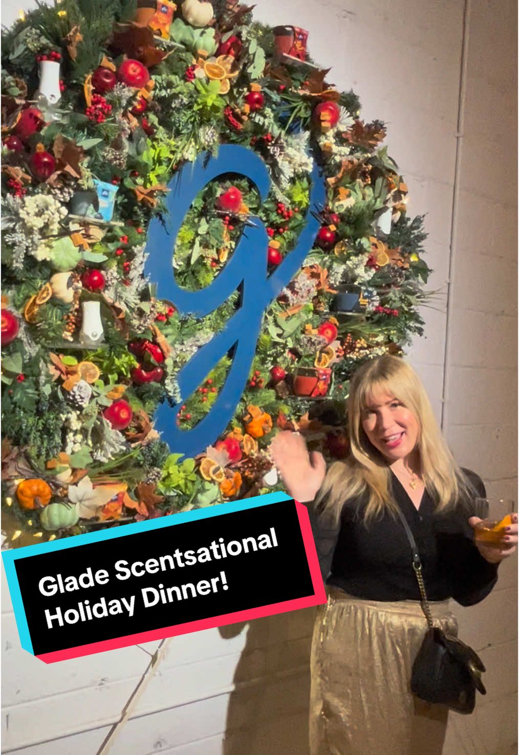 Thanks so much to @Glade_Canada for inviting me out to enjoy this 3 course (blindfolded!) meal at your Scentsational Holiday dinner! Which dish would you be reaching for first? #glade #gladecanada #holidays #torontoevents #torontoinfluencer #torontoblogger #yyz #Foodie #food #blindfoldchallenge #foodietok #yummy #candles #candle 