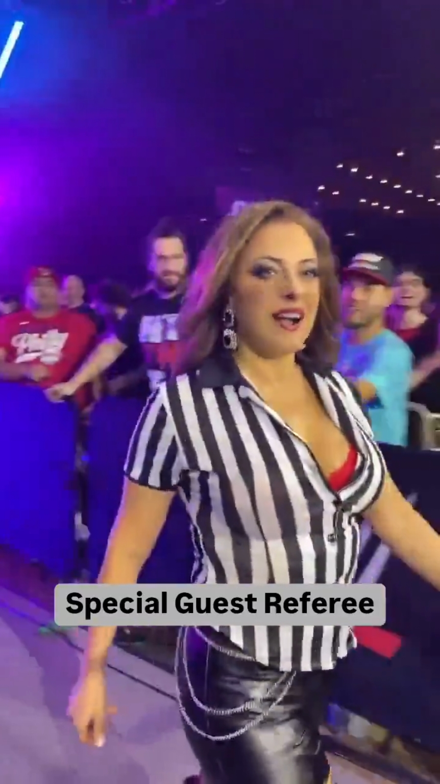 DAWN MARIE MAKES HER ENTRANCE ON #WWENXT #ECWArena #ECW @WWEDawnMarieECW