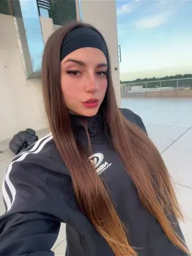 Y yo te quiero buscalll pero no te encuentrooo 
