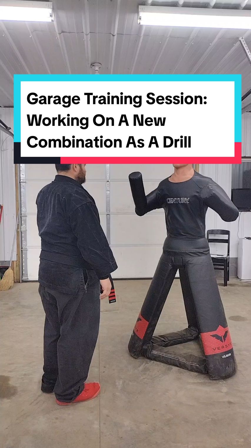 Training session in the garage working on a new combination. Taking the first part of a green belt technique as an outside defense against a straight punch. Normally this is against inside left+right punching combination. #karatetraining #kenpotrainingdrills #kenpotraining #kenpokarate #martialartstraining #kenpo #karate 