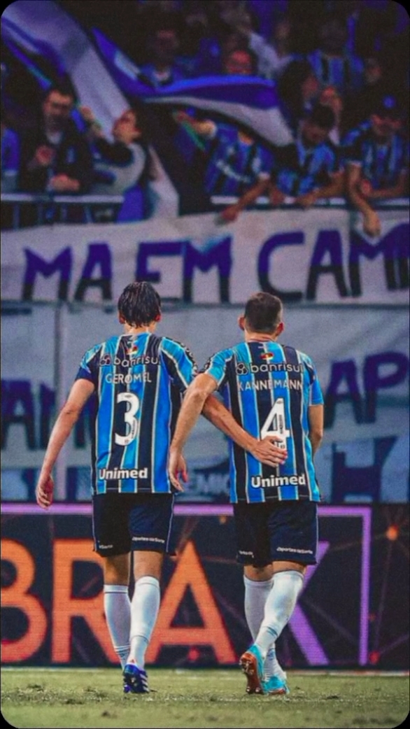 Foi uma honra ver vocês vestindo e honrando o Manto Tricolor 🇪🇪 Não sei lidar com essa despedida 🥹🩵 #Grêmio  #Geromel #kanemmann 