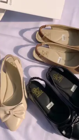 Sepatu sendah Flatshoese  Regina wanita rubber bend back✨️