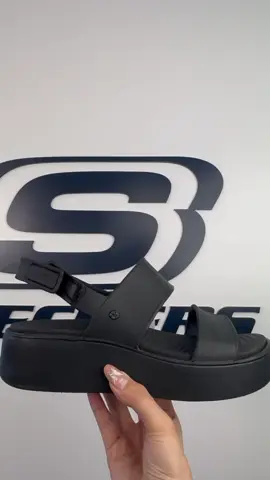 Skechers Women Foamies Arch Fit Upbeat Sunrise Sandals - 111257-BBK Kasut Slipar Slipper, Perempuan #skechers #kasut #shoes #lelaki #perempuan #men #women #original#ootd #berbaloi#authentic #jimat #murah #kasutmurah #kasutjalan #shoe