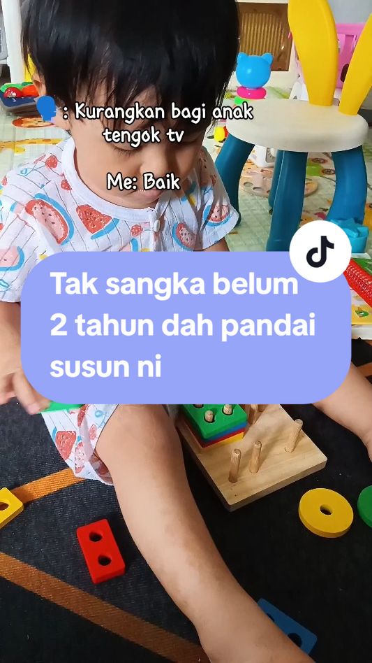 Banyak mainan yang bagus untuk anak dalam beg kuning ni, tingkatkan focus.  #mainananak #aktivitibersamaanak #educationaltoy #woodentoys 