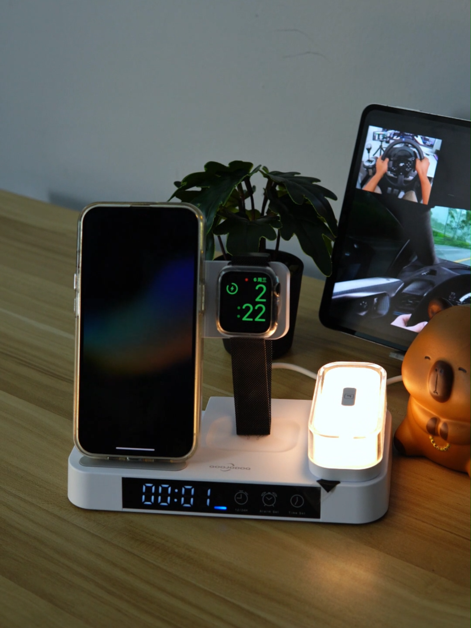 3 IN 1 Wireless Charge & Alarm Clock😎 #wirelesscharger #wireless #iphone13 #iphone16 #android #goojodoq #alarmclock #fy #foryou