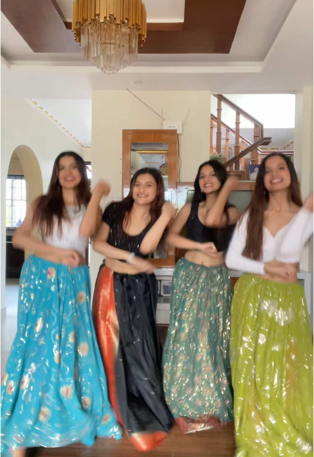 Hum toh aise hai bhaiya💃🤭@Prishka Rajaure @sapana @sritina @Sweta Pandey  #srishnata #humtoaisehaibhaiya #cousins #fyp #tiktok #explore #trending #foryoupage #foryou #nepali #makeitviral 